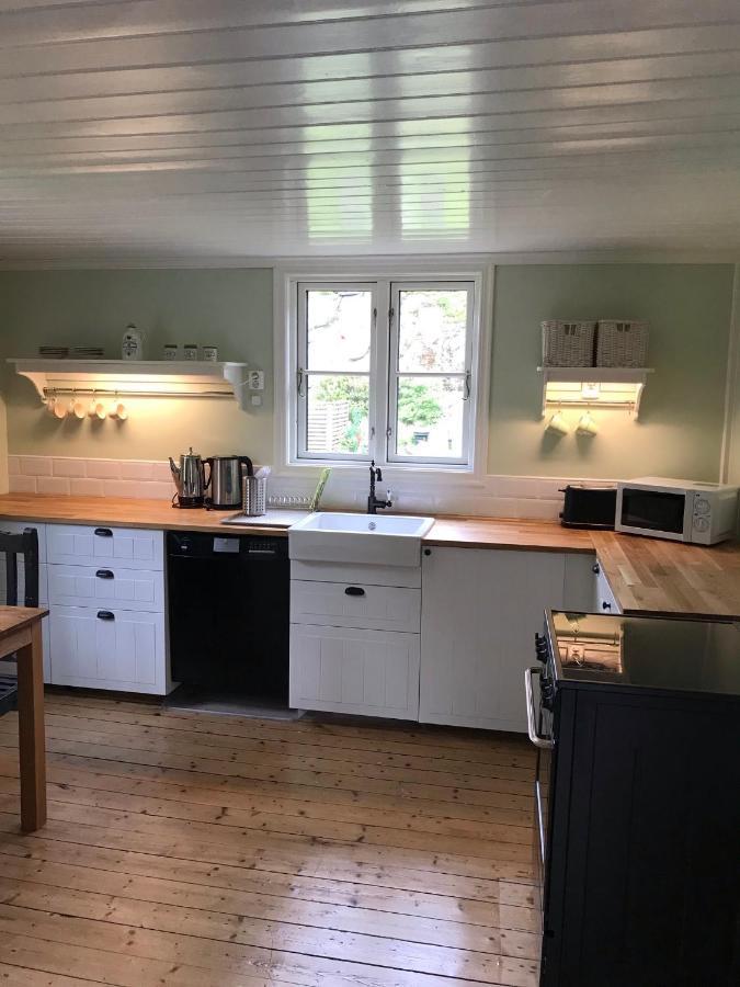 Fagerbacka Torp. Soet Naera Havet * Lysekil
